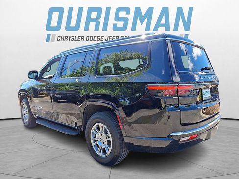 Used 2024 Jeep Wagoneer 4WD image 4