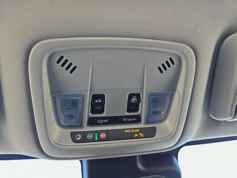 Used 2024 Chevrolet Malibu LT image 30