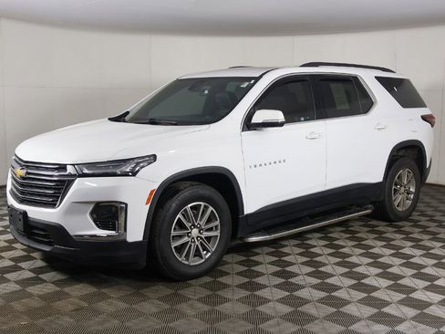 Used 2023 Chevrolet Traverse LT image 8