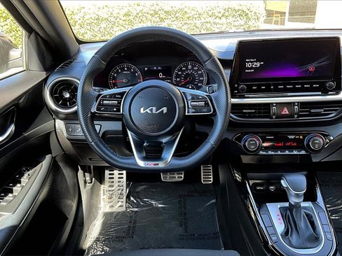 Certified 2023 Kia Forte GT-Line image 7