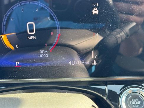Certified 2024 Chevrolet Trax RS w/ Sunroof Package FWD image 19
