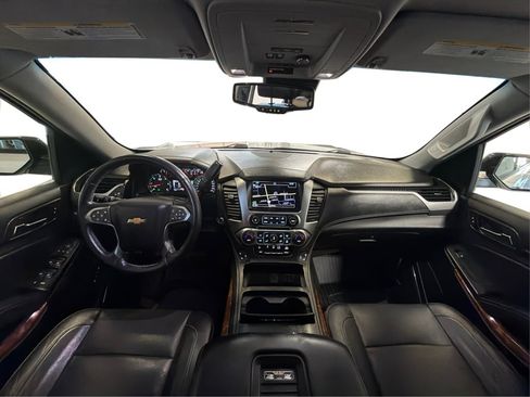 Used 2018 Chevrolet Suburban Premier AWD/4WD image 29