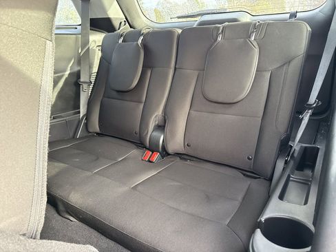 Used 2022 Ford Explorer XLT image 15