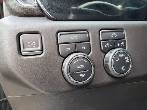 Certified 2024 Chevrolet Silverado 1500 LT AWD/4WD image 9