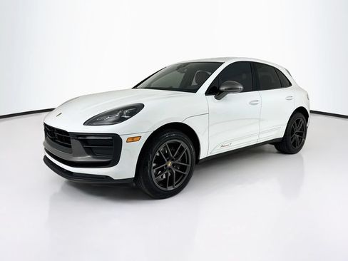 Certified 2023 Porsche Macan Turbo AWD/4WD image 1