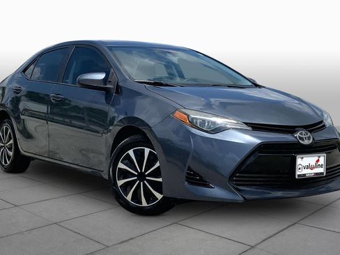 Used 2018 Toyota Corolla LE FWD image 3
