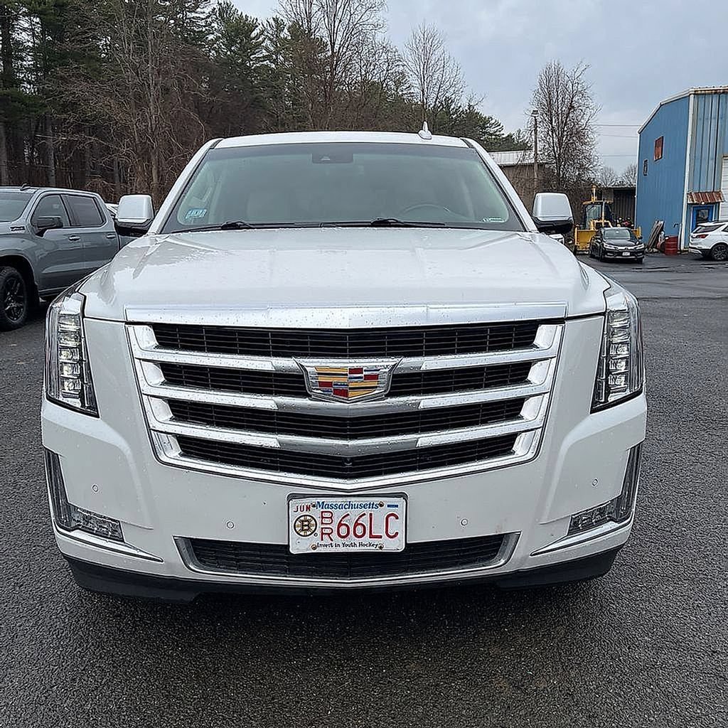 Used 2018 Cadillac Escalade Luxury AWD/4WD image 31