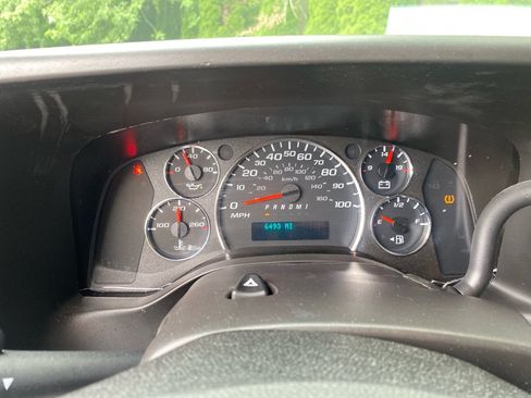 Used 2020 GMC Savana 2500 w/ Driver Convenience Package RWD image 12
