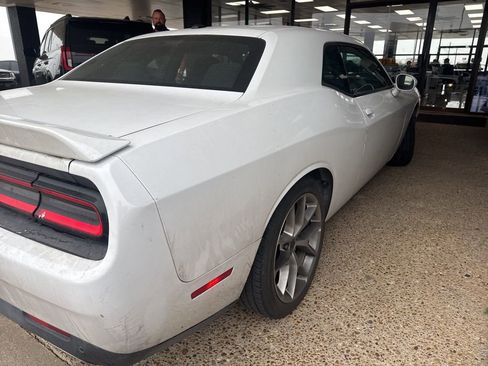 Used 2022 Dodge Challenger GT image 4