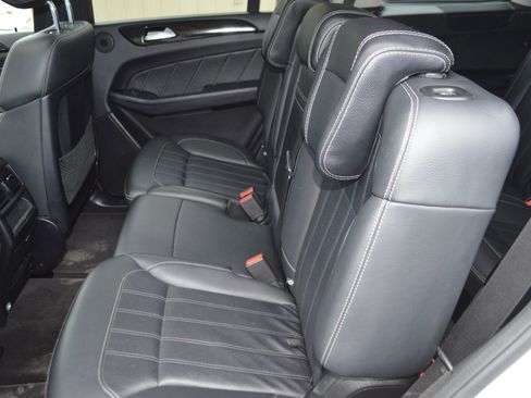 Used 2015 Mercedes-Benz GL 320 BlueTEC 4MATIC image 21