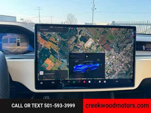 Used 2021 Tesla Model S Plaid image 17