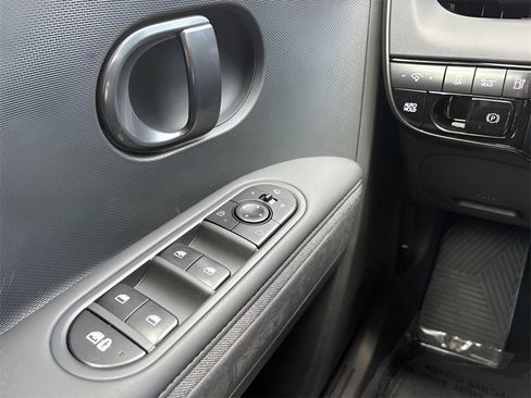 New 2025 Hyundai Ioniq 5 XRT image 12