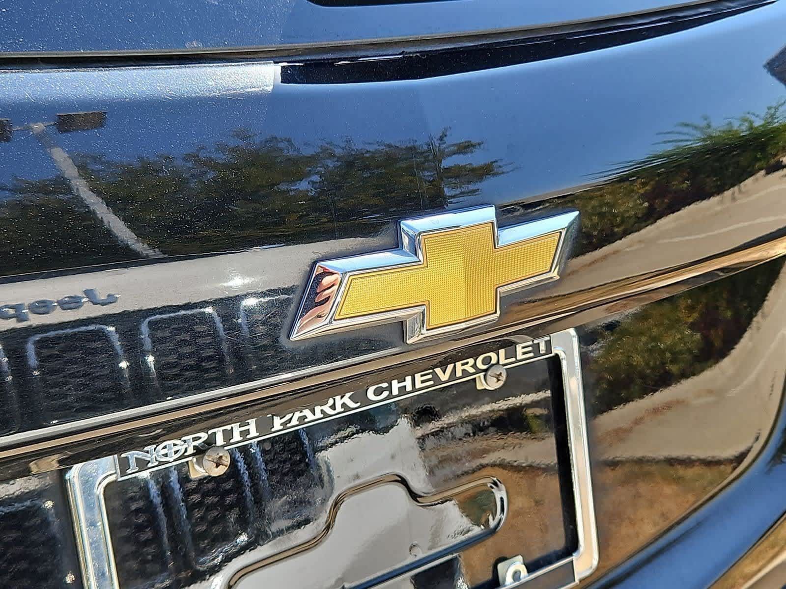 Used 2018 Chevrolet Equinox LT FWD image 11