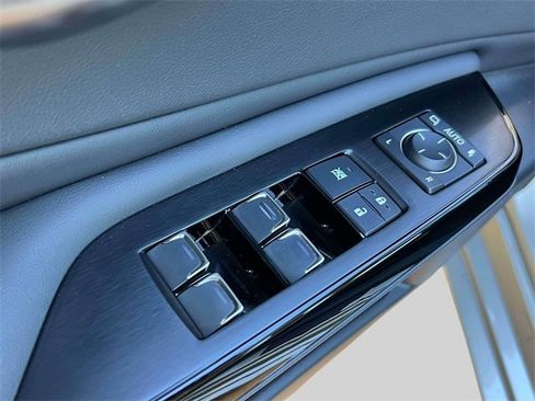 Certified 2023 Lexus ES 350 w/ Premium Package image 18