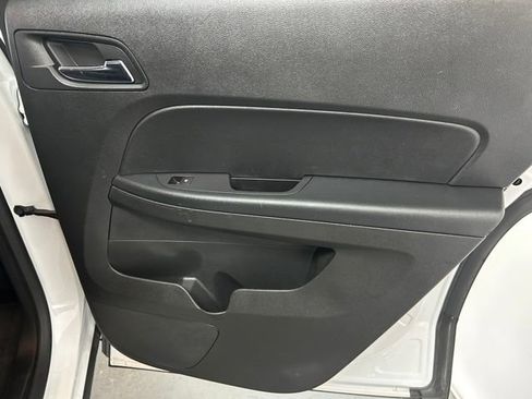 Used 2016 GMC Terrain SLE image 27