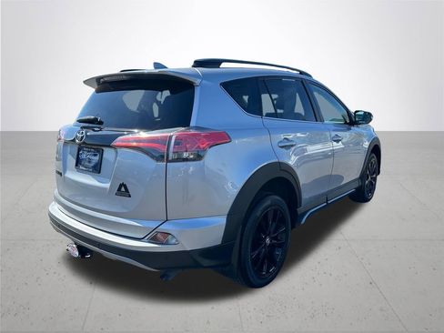 Used 2018 Toyota RAV4 Adventure image 7