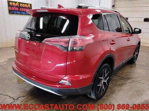 Used 2016 Toyota RAV4 SE image 3