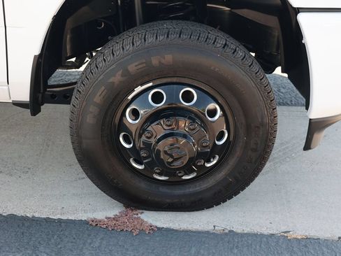New 2026 RAM 3500 Big Horn AWD/4WD image 8