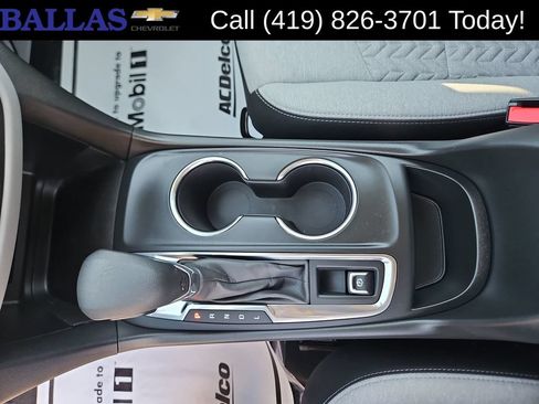 Certified 2022 Chevrolet Equinox LS w/ LS Convenience Package AWD/4WD image 16