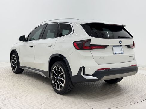 Certified 2023 BMW X1 xDrive28i w/ Convenience Package AWD/4WD image 3