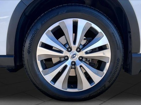 Used 2019 Subaru Ascent Limited w/ Popular Package #2 AWD/4WD image 10