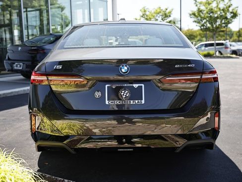 New 2027 BMW i5 eDrive40 RWD image 6