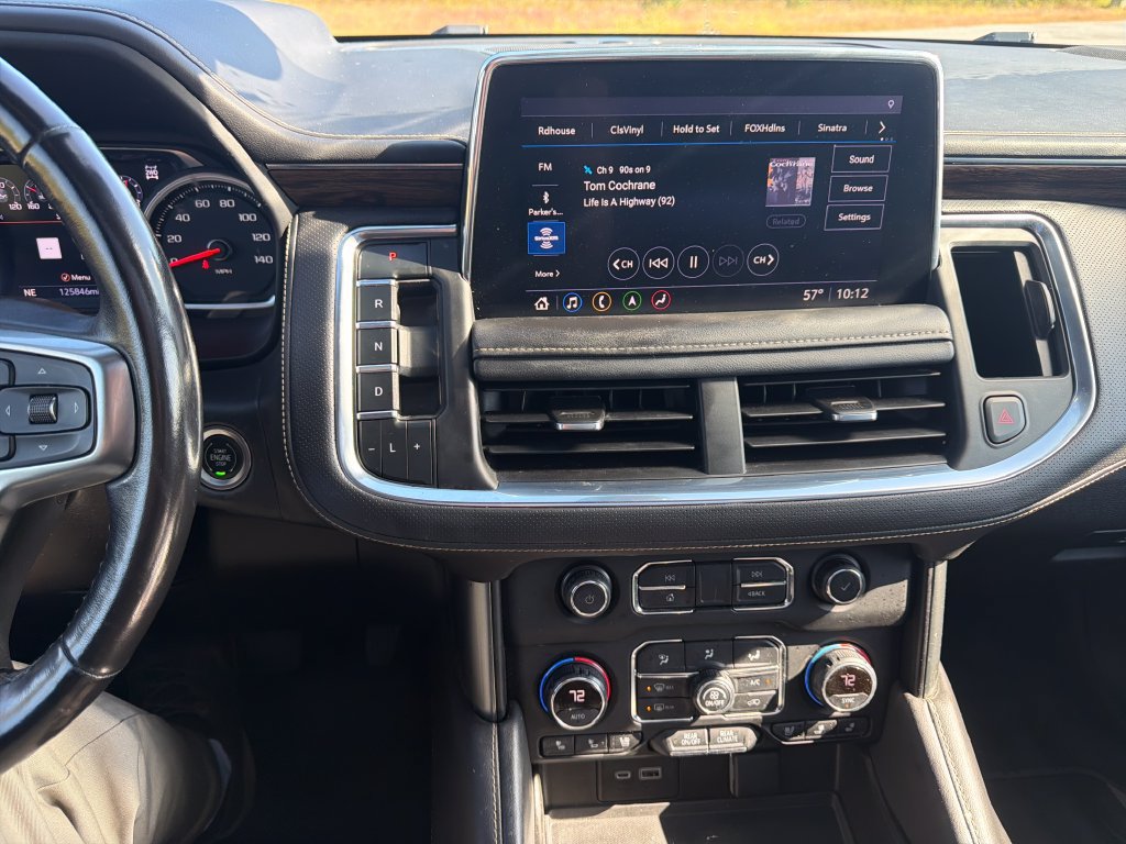 Used 2021 Chevrolet Suburban Premier AWD/4WD image 18