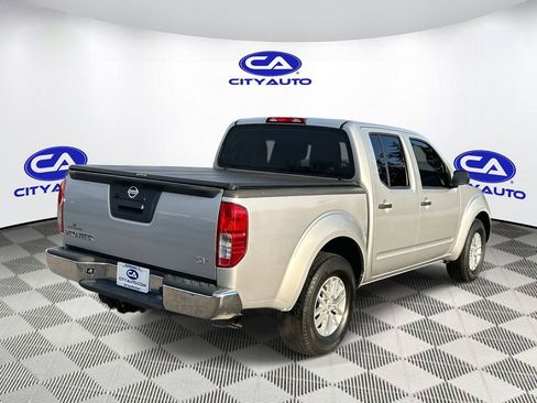 Used 2014 Nissan Frontier SV RWD image 3
