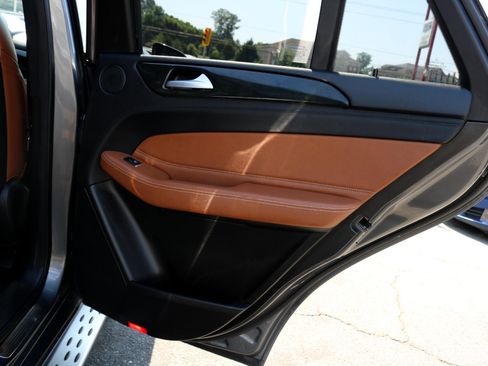 Used 2018 Mercedes-Benz GLE 43 AMG 4MATIC image 33