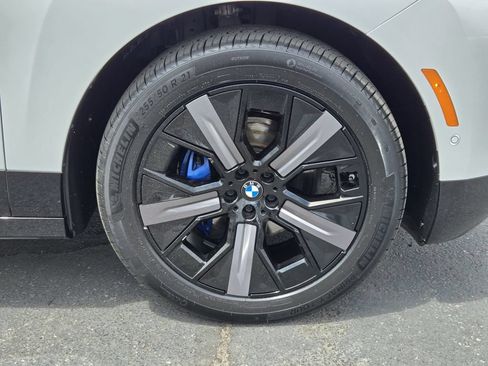 Used 2024 BMW iX xDrive50 w/ Sport Package AWD/4WD image 11