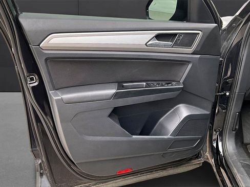 Used 2021 Volkswagen Atlas S image 13