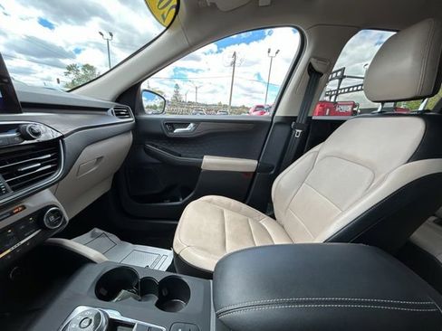 Used 2020 Ford Escape Titanium AWD/4WD image 50