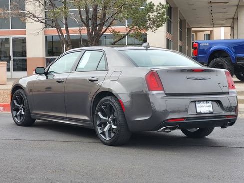 Used 2021 Chrysler 300 Touring L RWD image 5
