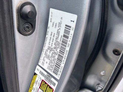 Used 2018 Toyota Tacoma SR5 image 22