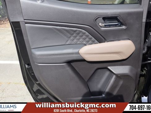 New 2026 GMC Canyon Denali w/ LPO, Denali Black Edition AWD/4WD image 21
