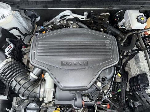 Used 2022 GMC Acadia AT4 w/ Preferred Package image 12