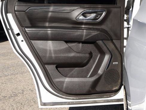 Used 2021 GMC Yukon SLT image 44