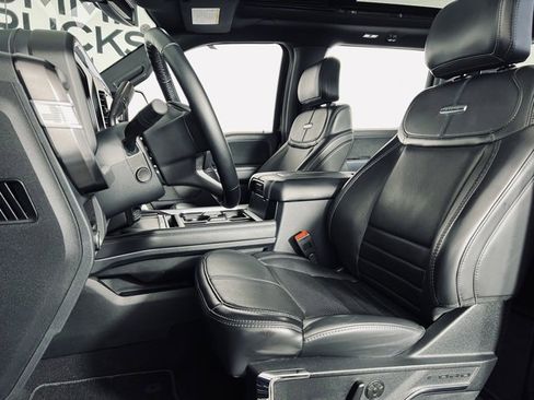 Used 2025 Ford F350 Platinum image 11