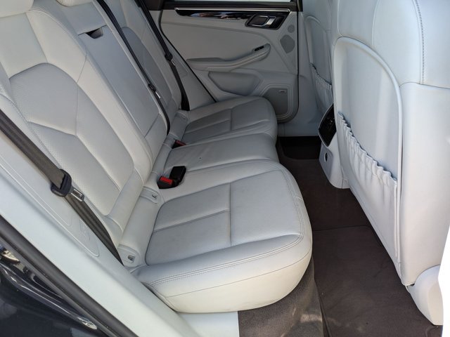 Used 2021 Porsche Macan S AWD/4WD image 21