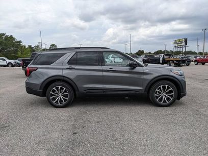 New 2026 Ford Explorer ST-Line w/ Premium Package