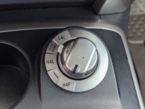 Used 2023 Toyota 4Runner Limited AWD/4WD image 15