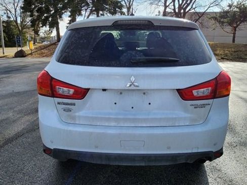 Used 2015 Mitsubishi Outlander Sport SE image 6