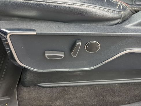 Used 2023 Ford F150 Lariat w/ Equipment Group 502A High image 23