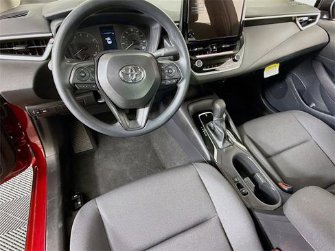 Certified 2025 Toyota Corolla LE image 11