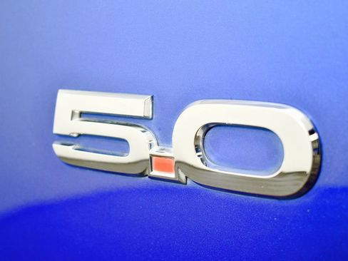 Used 2017 Ford Mustang GT Premium w/ Equipment Group 401A image 18