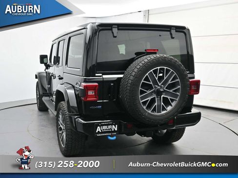 Used 2024 Jeep Wrangler High Altitude AWD/4WD image 14