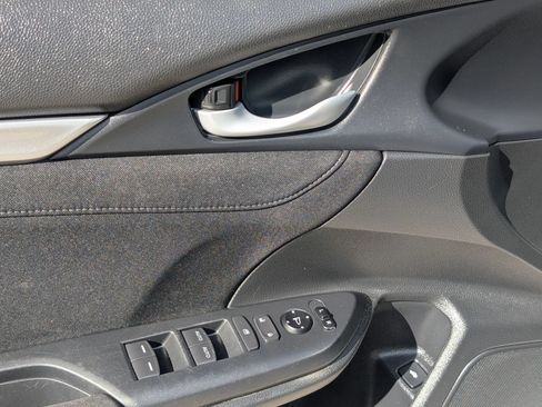 Used 2018 Honda Civic EX image 16