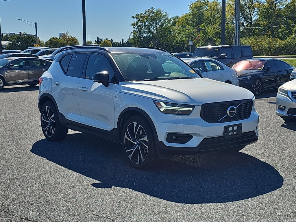 Used 2021 Volvo XC40 T5 R-Design w/ Advanced Package AWD/4WD image 1