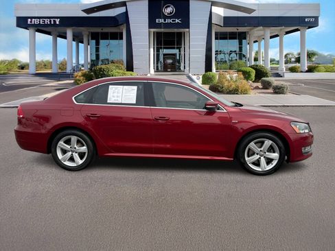 Used 2015 Volkswagen Passat 1.8T Limited Edition image 2