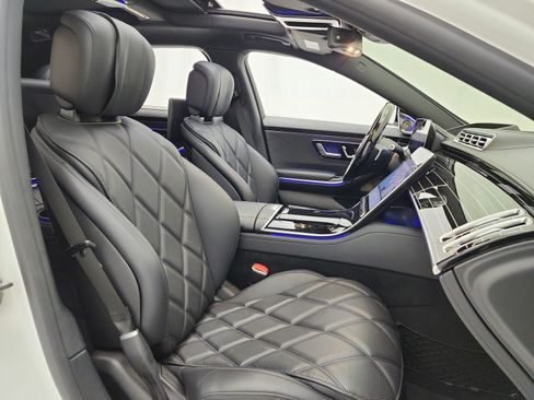Used 2022 Mercedes-Benz Maybach S 580 4MATIC image 19